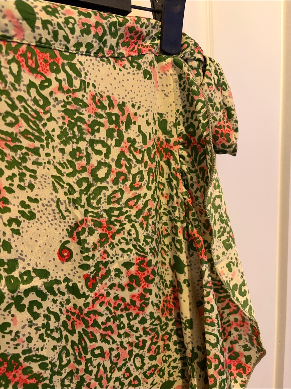 RAGA Green and Pink Printed Wrap Skirt NWT Size M ๐๐ฅ๐๐ - Picture 2 of 7